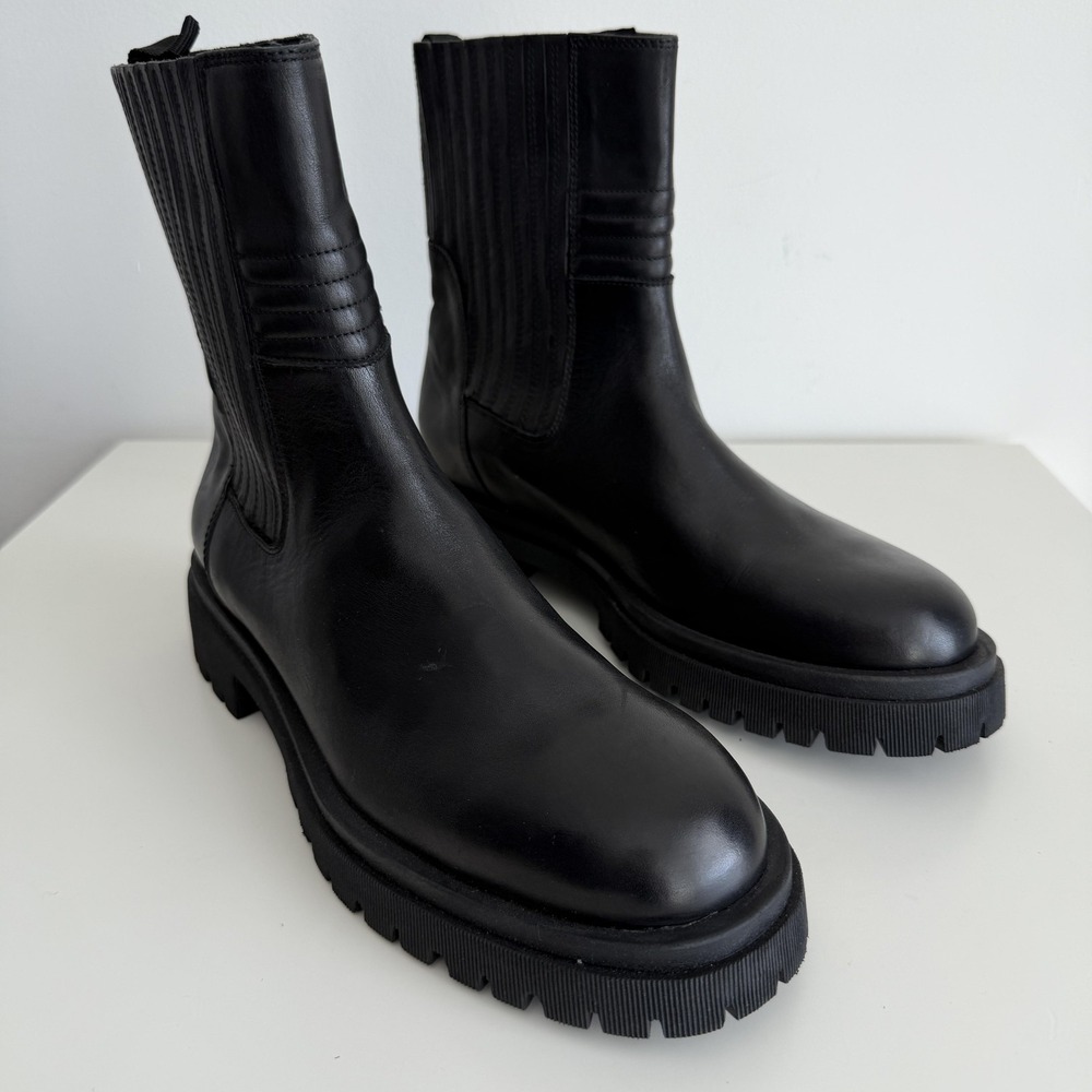Coach and Four Boots Women 10 Black Leather Chelsea Ankle Lug Sole Made In Italy